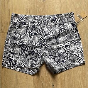 Cremieux Navy and White Shorts with Tropical Print size 2